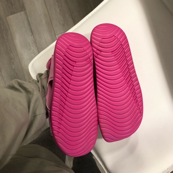 Brand new nike sandals - Picture 4 of 4